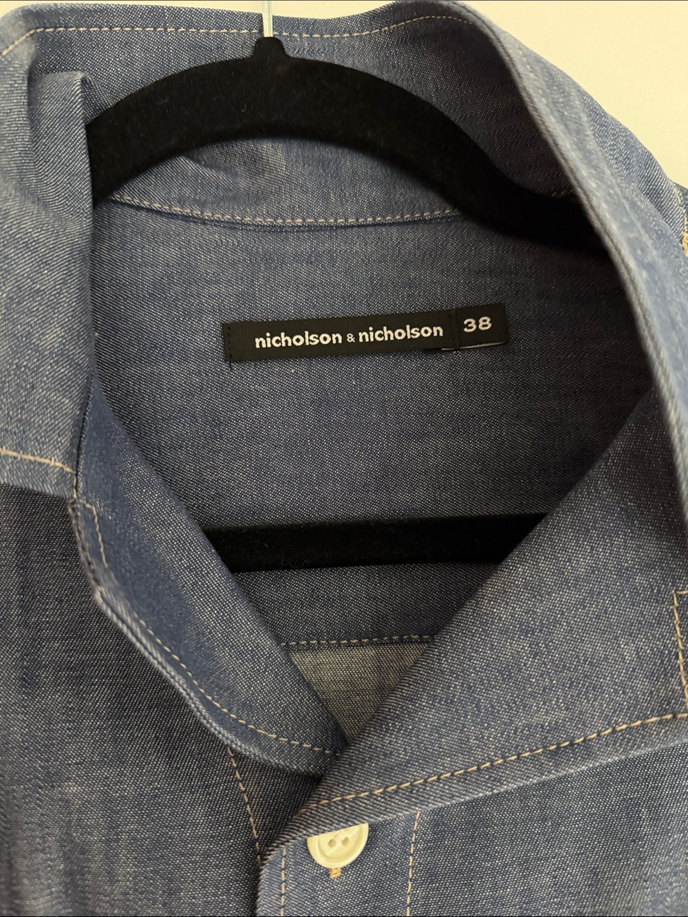 NET Nicholson & Nicholson made in Japan cropped Blue Denim Button-Down Shirt - Picture 4 of 6